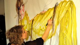 Rachel Bergeret- the dreaming girl painting a wall