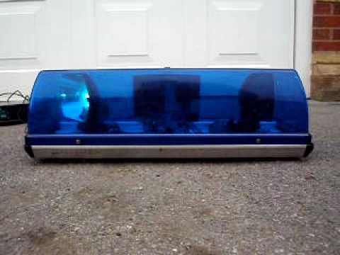 Whelen / woodway Blue responder mini lightbar 12 volt 2 rotating lights 2 