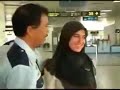 image Kapten Kapal Terbang Gatal Pi Selak Dan Pegang Dada Perempuan Comel