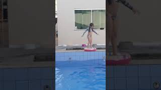 Dançando Na Piscina Kkkk