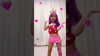 Dançando Anitta