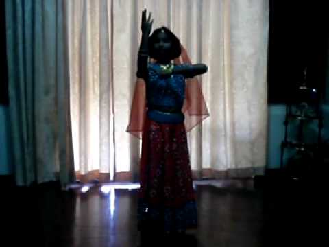 Ayushi Baidya dancing on the traditional song Jo hai Albela.