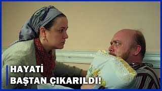Karısı Hayatiyi Baştan Çıkarıyor - Ulan İstanbul Özel Klip
