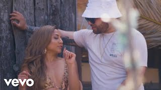 Gia Parrales, JM Fuego - La Pared