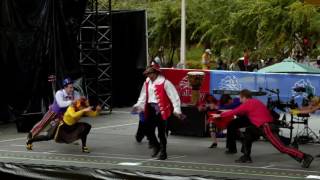 Watch Wiggles Captains Magic Buttons video