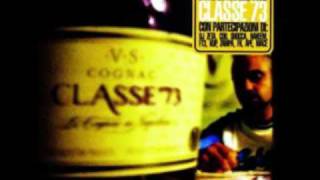 Watch Bassi Maestro Giorni Matti feat Ape Zampa video