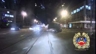Видео ДТП в Твери на проспекте Чайковского, 28.12.15 г. от Tverigrad, проспект Чайковского, Тверь, Россия