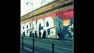 Watch Le Tigre New Kicks video