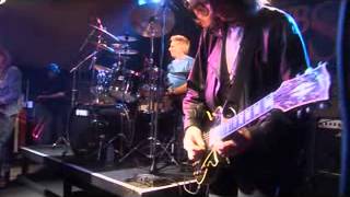 Watch Strawbs Out In The Cold video