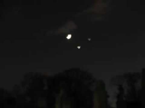 Aliens? Nah, Moon, Venus and Jupiter conjunction over Green-Wood Cemetery Aliens? Nah, Moon, Venus and Jupiter conjunction over Green-Wood Cemetery