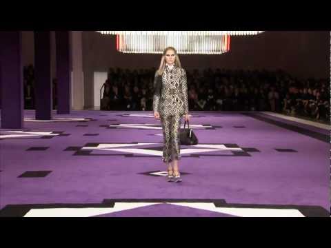 Prada Fall/Winter 2012 Womenswear Show #41