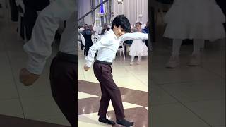 Balaca Rəqqas Meydani Bosh Bilib Görun Ne Etdi