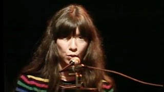 Watch Kate  Anna Mcgarrigle Be My Baby video