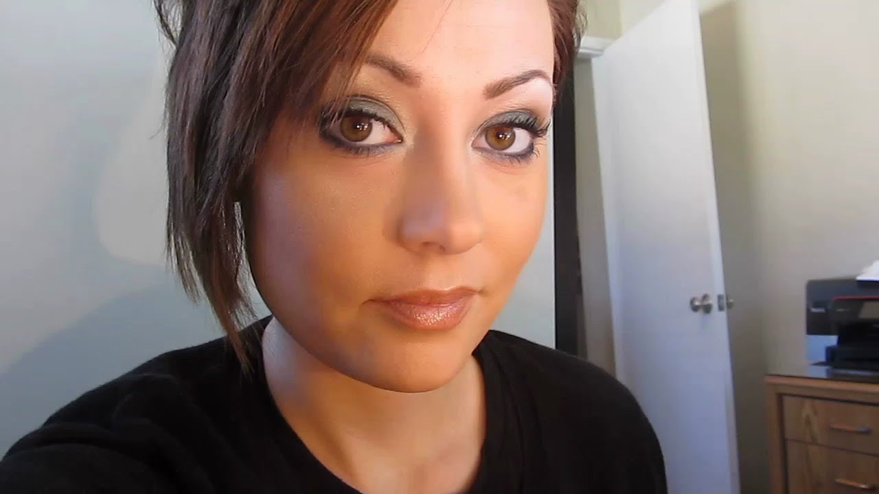 Me color verdadero maquillaje Tutorial Auburn pelo y de color marrón verdoso Ojos Me color verdadero maquillaje Tutorial Auburn pelo y de color marrón verdoso Ojos