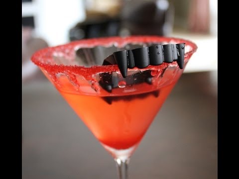 Birthday Cake Martini on Killer Halloween Party Cocktail Vampire Kiss Martini Drink Recipes