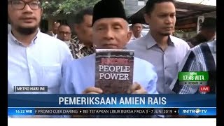 Amien Rais Bawa Buku 'Jokowi People Power' saat Diperiksa