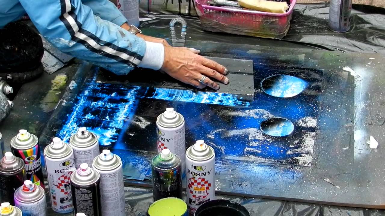 Рисовать красками в баллонах Рисовать красками в баллонах