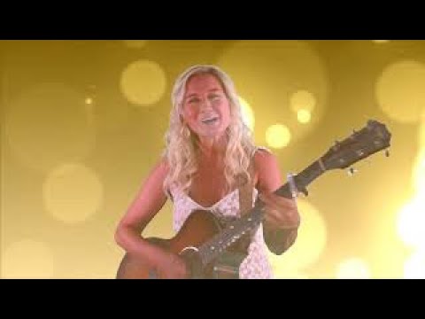 Bonnie Lang - BeaUtiful Destination