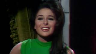 Watch Bobbie Gentry Ode To Billie Joe video