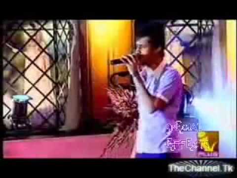 aatif aslam-gulabi aankhein live performance stage show.mp4