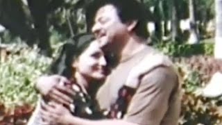 Ramesh Bhatkar, Nishigandha Wad Hridaysparshi Marathi Romantic Scene 121