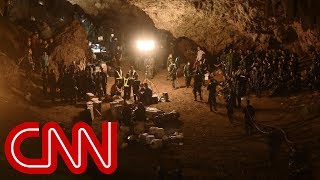 Former Thai navy SEAL diver dies in Thai cave Former Thai navy SEAL diver dies in Thai cave