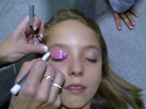 How to put on your Twisters Cheer Makeup for the 2008-2009 cheer season.