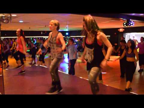 Badtameez Dil by Benny Dayal & Shefali Alvaris Love 2 Be Fit...