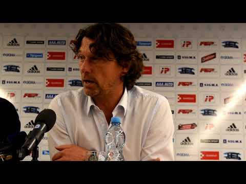 Tiskov konference po utkn v Olomouci (28.10.2017)