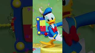 Do The Hot Dog Dance With Mickey Mouse And The Gang Mmclubhouseplus Disneyjr Disneyplus