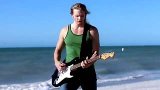 Watch Davey T Hamilton Gonna Hold You video
