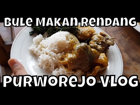 Bule Prancis Makan Rendang di Pojok Alun-alun Purworejo | Makan warung serba sambal