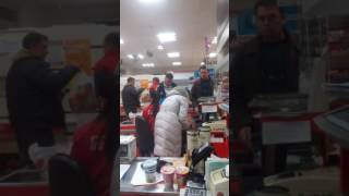 Видео В магните гор. Краснодар ул сормовская пересечения с братской просрочки от Василиса Десюк, Сормовская улица, Краснодар, Россия