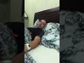 Ramoncito espiando a su padre