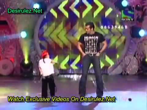 Entertainment ke liye kuch bhi krega salman vs kid dance with...