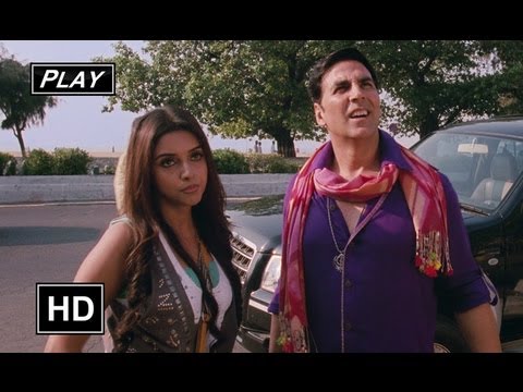 Indu Introduces Bahattar To Her Boyfriend Azad - Khiladi 786