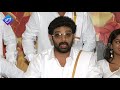 Jd Chakravarthy Counter To Heroine Akha In Live Pressmeet Chammak Jd Chakravarthy Counter To Heroine Akha In Live Pressmeet Chammak
