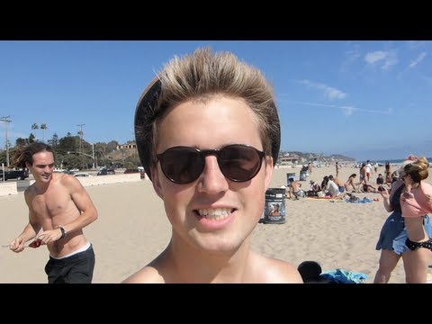 YOUTUBERS AT THE BEACH