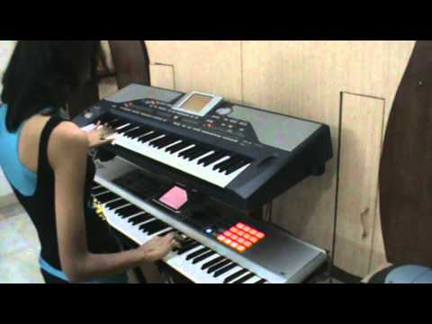 Tere Liye - Instrumental from Veer Zaara played on keyboard...