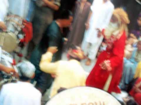 Tumhain Dillagi Bhool Jani Parayge - Nusrat Fateh Ali Khan part1...