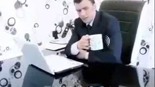 Konuşan Bardak Küfürlü Gülmek Garanti