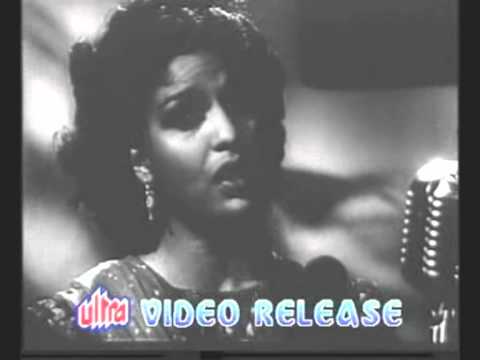 SHAIR Lata sings Tu door hai ankhon se for Kamini Kaushal co...