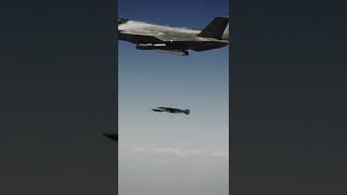 F 35 Dropping Bomb