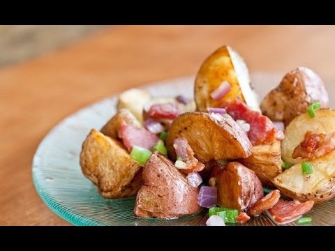 Теплый картофельный салат Теплый картофельный салат
