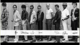 Watch Ian Dury & The Blockheads I Made Mary Cry video