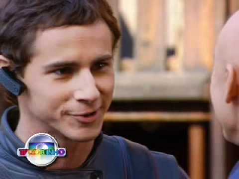 Chamada TV Globinho Aaron Stone iCarly e Os Simpsons Chamada TV Globinho Aaron Stone iCarly e Os Simpsons