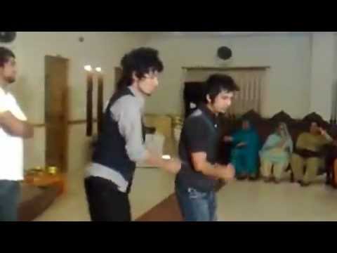 Best Mehndi Dance on Imran Khan - Aaja We Mahiya by Mohsin Jutt...