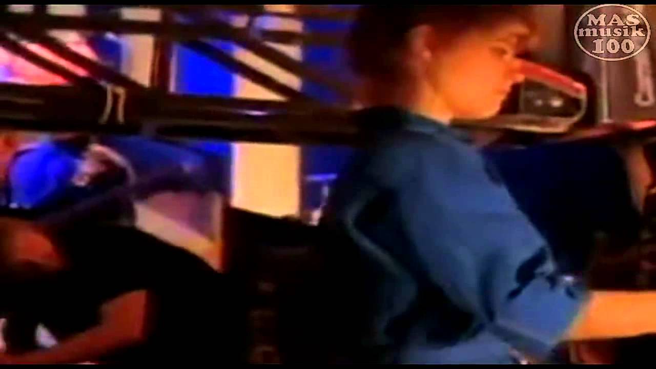Outfield - Your Love lyrics LyricsModecom