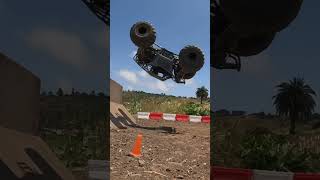 How Many Flips Are You Counting? 😵‍💫#Electronicmusic #Shorts #Monstertruck📹 : Bigmerica_Rc