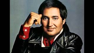 Watch Neil Sedaka Cardboard California video